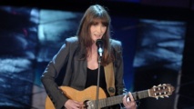 Carla Bruni chante sa "Little French Song" sur le plateau d'Ellen DeGeneres