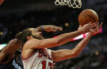 NBA: Joakim Noah a porté plainte contre son équipementier, «pour avoir contribué à sa blessure» NBA: Joakim Noah a porté plainte contre son équipementier, «pour avoir contribué à sa blessure»
