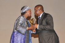 Pr Amsatou Sow Sidibé et Abdoulaye Baldé à la 3ème édition de la nuit du Calebasse! Pr Amsatou Sow Sidibé et Abdoulaye Baldé à la 3ème édition de la nuit du Calebasse!