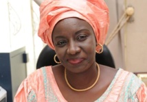 Mimi Touré à Khalifa Sall : « Je l’invite à débattre, blesser des femmes, c’est honteux pour un homme » Mimi Touré à Khalifa Sall : « Je l’invite à débattre, blesser des femmes, c’est honteux pour un homme »