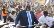 Macky Sall rend visite au khalife de Thiénéba en début d'après-midi Macky Sall rend visite au khalife de Thiénéba en début d'après-midi