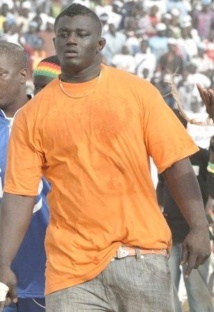 Réactions mitigées du camp de Balla Gaye 2 : Scepticisme, soutien et contestation habillent une ambiance des mauvais soirs Réactions mitigées du camp de Balla Gaye 2 : Scepticisme, soutien et contestation habillent une ambiance des mauvais soirs