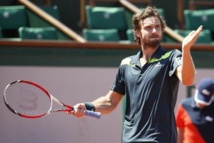 Tennis: De Schepper élimine Gulbis au 2e tour au Queen's Tennis: De Schepper élimine Gulbis au 2e tour au Queen's