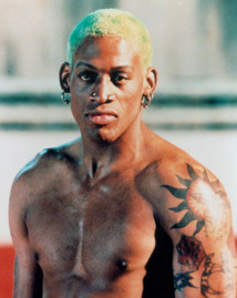 Dennis Rodman : Nouveau délire alcoolisé, la star plonge Dennis Rodman : Nouveau délire alcoolisé, la star plonge