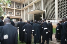 Acerlor Mittal-Etat : Des avocats ont perçu plus 3 milliards FCFA Acerlor Mittal-Etat : Des avocats ont perçu plus 3 milliards FCFA