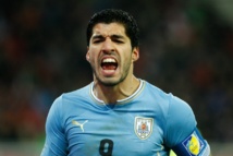 Uruguay:  Suarez suspendu 9 matches !