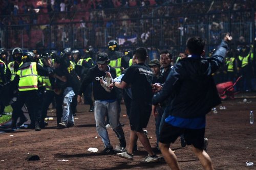 Indonésie : « Une tragédie au-delà de l’imaginable », (Président de la Fifa)