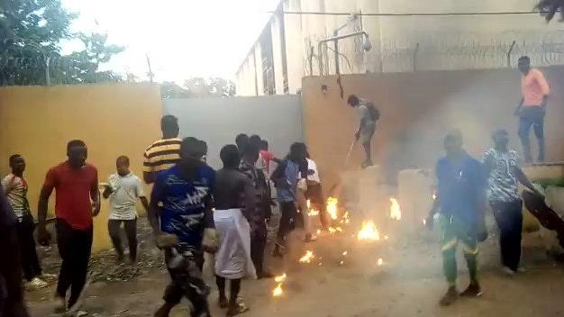 Coup d’État au Bukina Faso : la CEDEAO demande l’arrêt des violences
