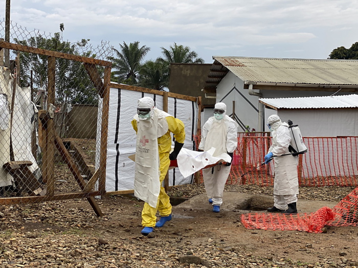 Épidémie d’Ebola en Ouganda: 29 décès, dont 4 agents de santé (OMS)