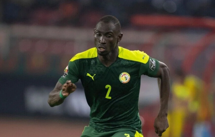 Football : Départ de Saliou Ciss pour la France Football : Départ de Saliou Ciss pour la France