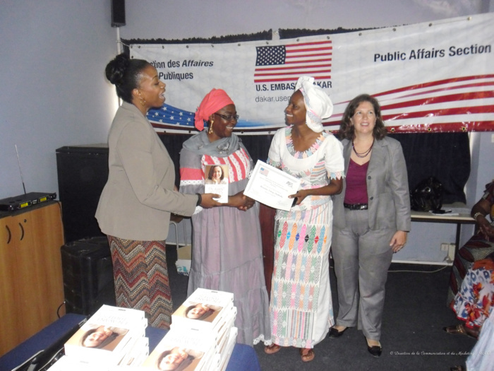 La Convergence des Femmes Universitaires pour le Leadership Féminin (COFULEF) organise une série de formation sur le genre et le leadership à l’Université Gaston Berger.