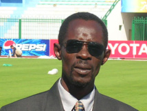 Serigne Mour Diop retrace la lutte sur un ouvrage Serigne Mour Diop retrace la lutte sur un ouvrage