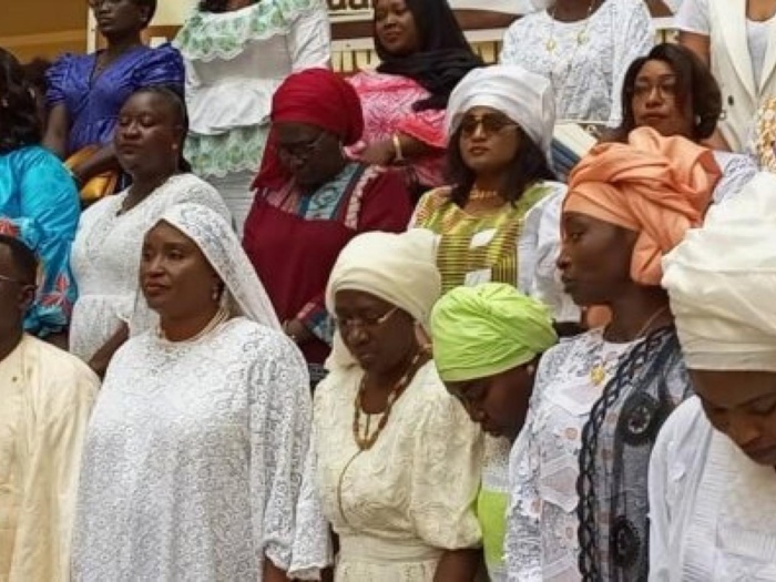 Réduction des prix, affaire Pape Alé Niang : les femmes cadres de BBY font bloc derrière Macky Sall Réduction des prix, affaire Pape Alé Niang : les femmes cadres de BBY font bloc derrière Macky Sall