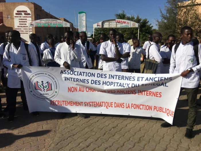 Santé : Les internes des hôpitaux tirent sur le Préfet de Dakar Santé : Les internes des hôpitaux tirent sur le Préfet de Dakar