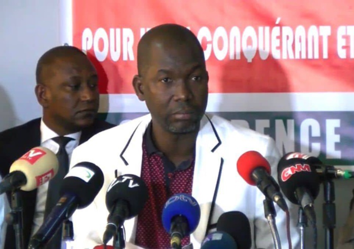 « Macky candidat du PS en 2024 » : L’IRAS demande la traduction du député Cheikh Seck devant la commission disciplinaire « Macky candidat du PS en 2024 » : L’IRAS demande la traduction du député Cheikh Seck devant la commission disciplinaire