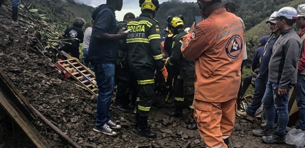 Colombie: trois morts et une vingtaine de personnes ensevelies après un glissement de terrain