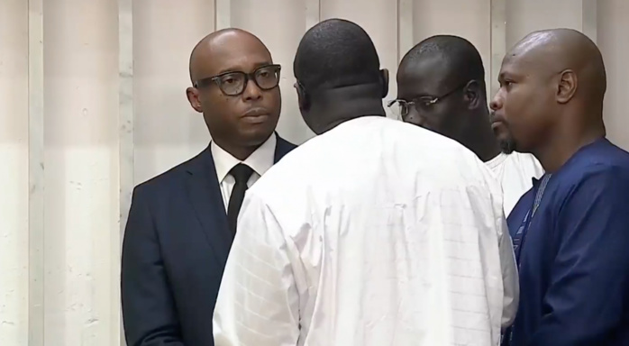 Assemblée nationale : Yewwi Askan Wi dépose une motion de Censure contre le gouvernement de Amadou Bâ Assemblée nationale : Yewwi Askan Wi dépose une motion de Censure contre le gouvernement de Amadou Bâ