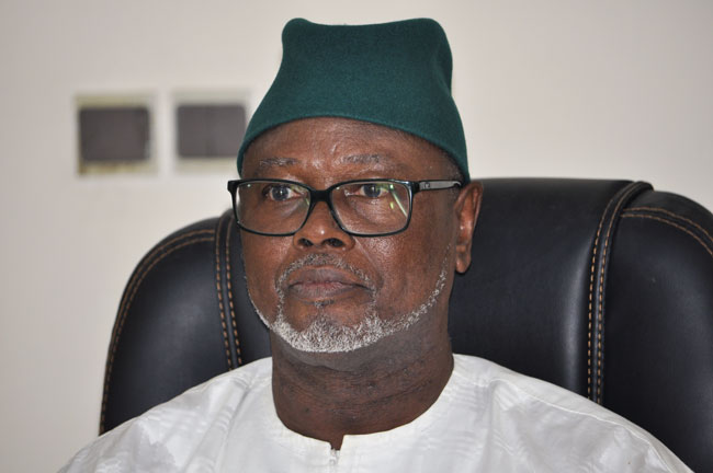 Blocage comptes D-Media : Alioune Tine apporte son soutien à Bougane