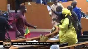 Tribunal de Dakar : Mobilisation pour les députés Massata Samb et Mamadou Niang du Pur, ce lundi