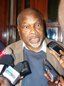 Amath Dansokho:"Jusqu'à présent, j'ai des difficultés avec mes jambes" Amath Dansokho:"Jusqu'à présent, j'ai des difficultés avec mes jambes"