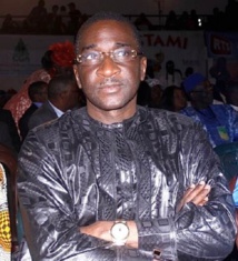 "En 2012, Mamadou Racine Sy combattait Macky Sall" "En 2012, Mamadou Racine Sy combattait Macky Sall"