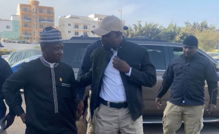 TRIBUNAL – Des nouvelles des 15 jeunes de Sonko arrêtés jeudi dernier TRIBUNAL – Des nouvelles des 15 jeunes de Sonko arrêtés jeudi dernier