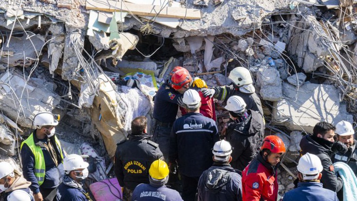 Séisme en Turquie : 3 nouveaux rescapés sortis des ruines à antioche, dans le sud du pays Séisme en Turquie : 3 nouveaux rescapés sortis des ruines à antioche, dans le sud du pays