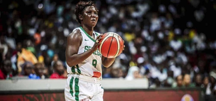 Ndèye Sène, championne d’Afrique: « Je ne prendrai jamais le risque d’aller en Europe pour être dans la misère » Ndèye Sène, championne d’Afrique: « Je ne prendrai jamais le risque d’aller en Europe pour être dans la misère »