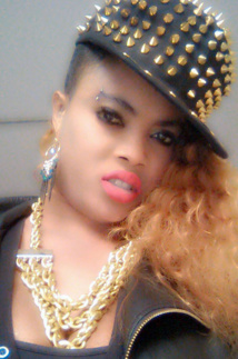 Après s’être pavané en petite tenue : Déesse Major fait son mea culpa