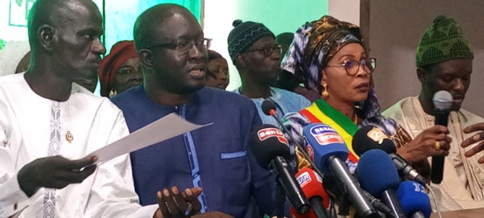 Le groupe parlementaire YAW renonce à sa manifestation de ce jeudi et en annonce une autre Le groupe parlementaire YAW renonce à sa manifestation de ce jeudi et en annonce une autre