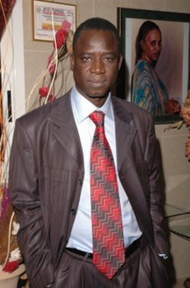 Thione Seck charge encore Youssou Ndour et… Mbaye Dièye Faye Thione Seck charge encore Youssou Ndour et… Mbaye Dièye Faye