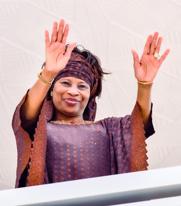 Me Aïssata Tall Sall affiche son soutien à Macky Sall « il doit continuer » Me Aïssata Tall Sall affiche son soutien à Macky Sall « il doit continuer »