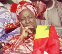 Mimi Touré : « J’étais plus proche de Mariéme Faye Sall avant… » Mimi Touré : « J’étais plus proche de Mariéme Faye Sall avant… »