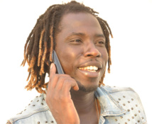 Hamady Badiane arrose Ameth Thiou de billets de banque Hamady Badiane arrose Ameth Thiou de billets de banque