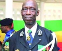 Le colonel Abdoulaye Aziz Ndao obtient une autorisation de sortie du territoire