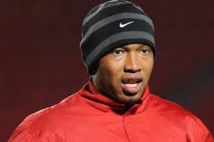 El Hadj Diouf giflé par le mannequin Dji dieng