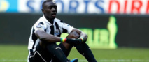 Sorti à la mi-temps de Newcastle-Liverpool : Papiss Cissé rechute Sorti à la mi-temps de Newcastle-Liverpool : Papiss Cissé rechute