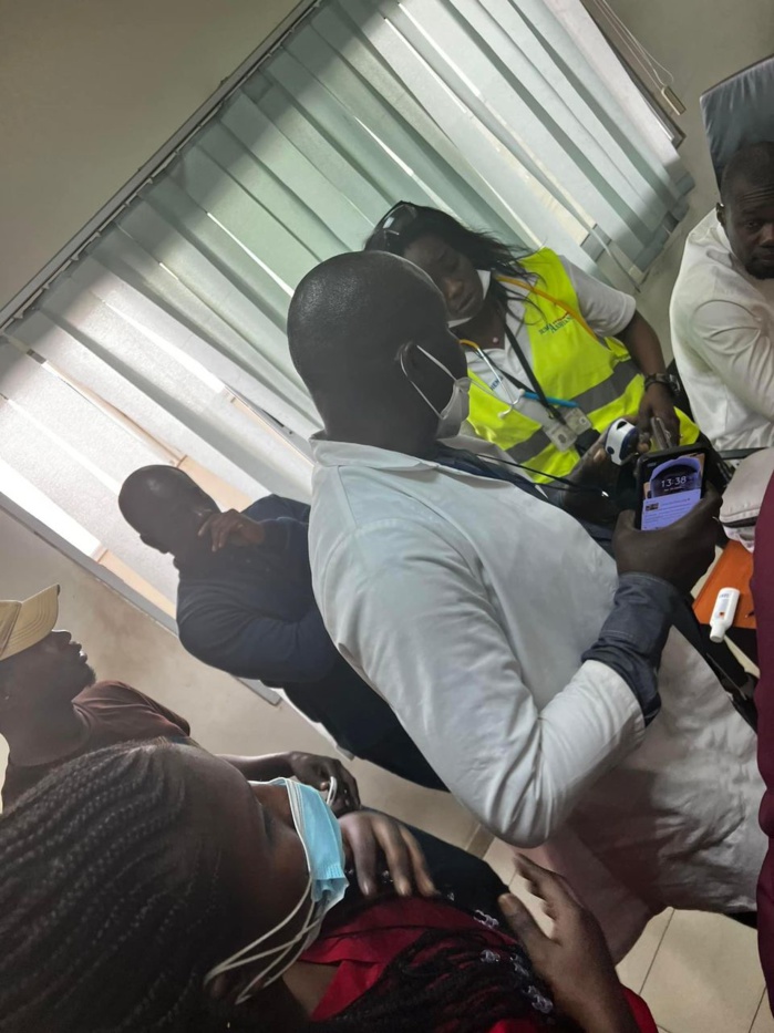 IMAGES- Ousmane Sonko consulté par son médecin