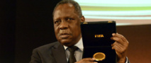 Issa Hayatou s’explique sur le « carton rouge » attribué au Maroc et parle d’un « coup mortel » Issa Hayatou s’explique sur le « carton rouge » attribué au Maroc et parle d’un « coup mortel »