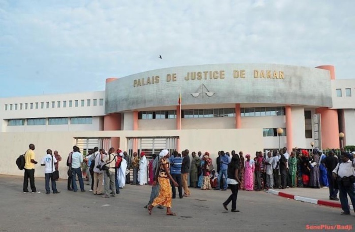 Le SYTJUST n’est pas en grève, déclare le SG El Hadji Malick DIOP Le SYTJUST n’est pas en grève, déclare le SG El Hadji Malick DIOP