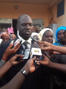 Sortie de Me Wade L' APR de Guediawaye dans tous ses états Sortie de Me Wade L' APR de Guediawaye dans tous ses états