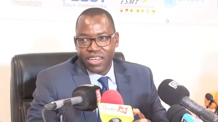 Affaire Sadio Mané/Leroy Sané : Yankhoba Diatara transmet le soutien indéfectible du Sénégal au Nianthio national Affaire Sadio Mané/Leroy Sané : Yankhoba Diatara transmet le soutien indéfectible du Sénégal au Nianthio national