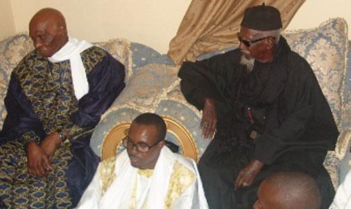 Me Wade va plaider la cause de son fils auprès du Khalif des Mourides