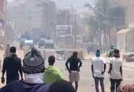 Ngor : Les jeunes invalident l’arbitrage de Macky et listent des exigences Ngor : Les jeunes invalident l’arbitrage de Macky et listent des exigences