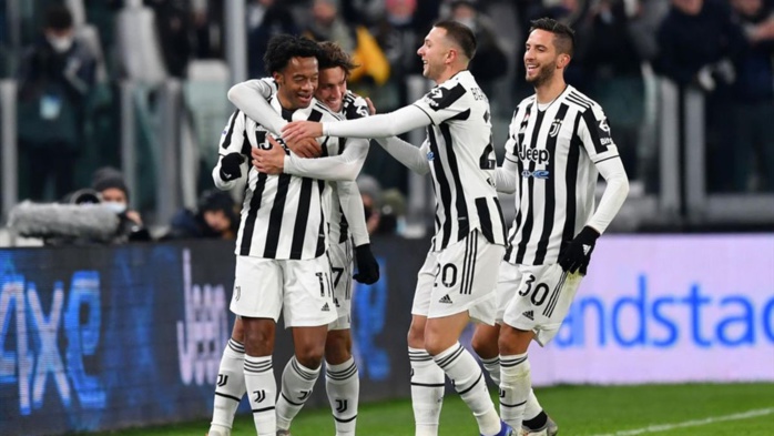 Football: la Juventus écope de 10 points de pénalité en Serie A après révision de la sanction Football: la Juventus écope de 10 points de pénalité en Serie A après révision de la sanction