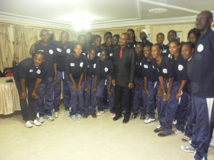 UGB : Les équipes de Basket reçoivent un lot d’équipements sportifs