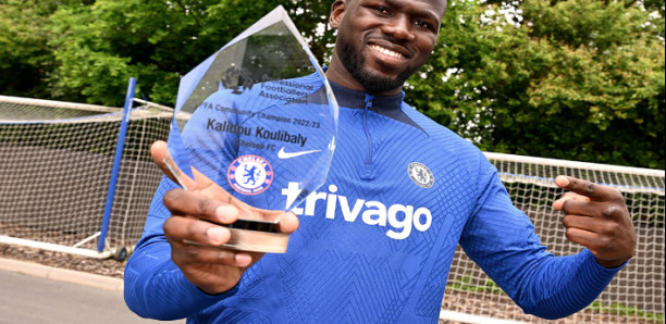 Premier League : Kalidou Koulibaly récompensé