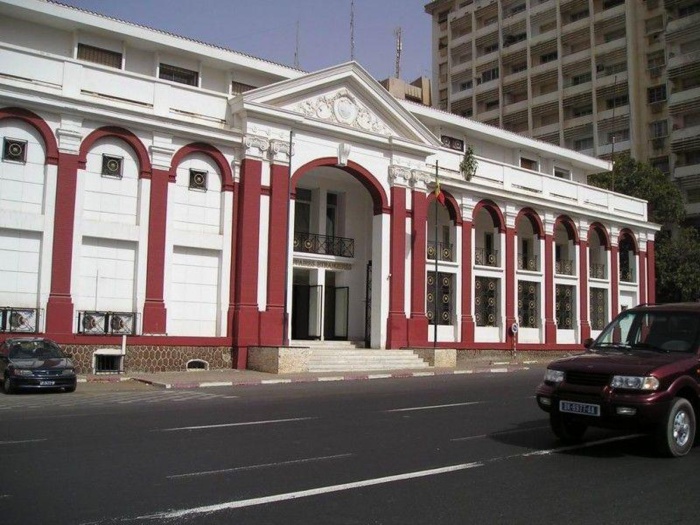 Le ministère des Affaires étrangères annonce la fermeture provisoire des Consulats généraux à l’étranger Le ministère des Affaires étrangères annonce la fermeture provisoire des Consulats généraux à l’étranger