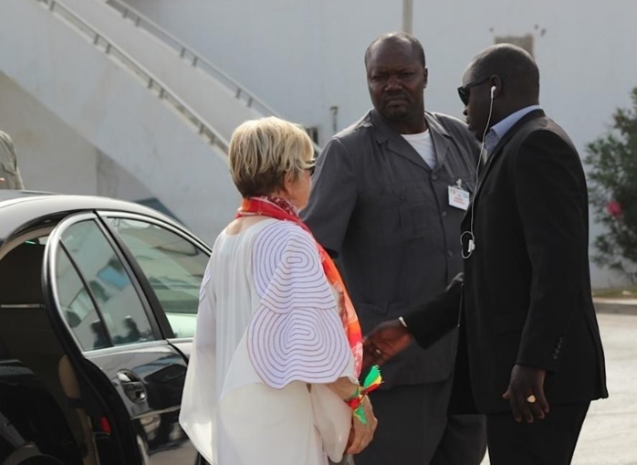 Procès de Karim Wade : Viviane Wade débarque en catastrophe ! Procès de Karim Wade : Viviane Wade débarque en catastrophe !