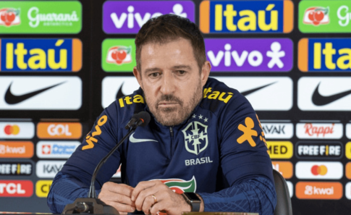 Brésil : Le sélectionneur Menezes digère mal la défaite face au Sénégal Brésil : Le sélectionneur Menezes digère mal la défaite face au Sénégal